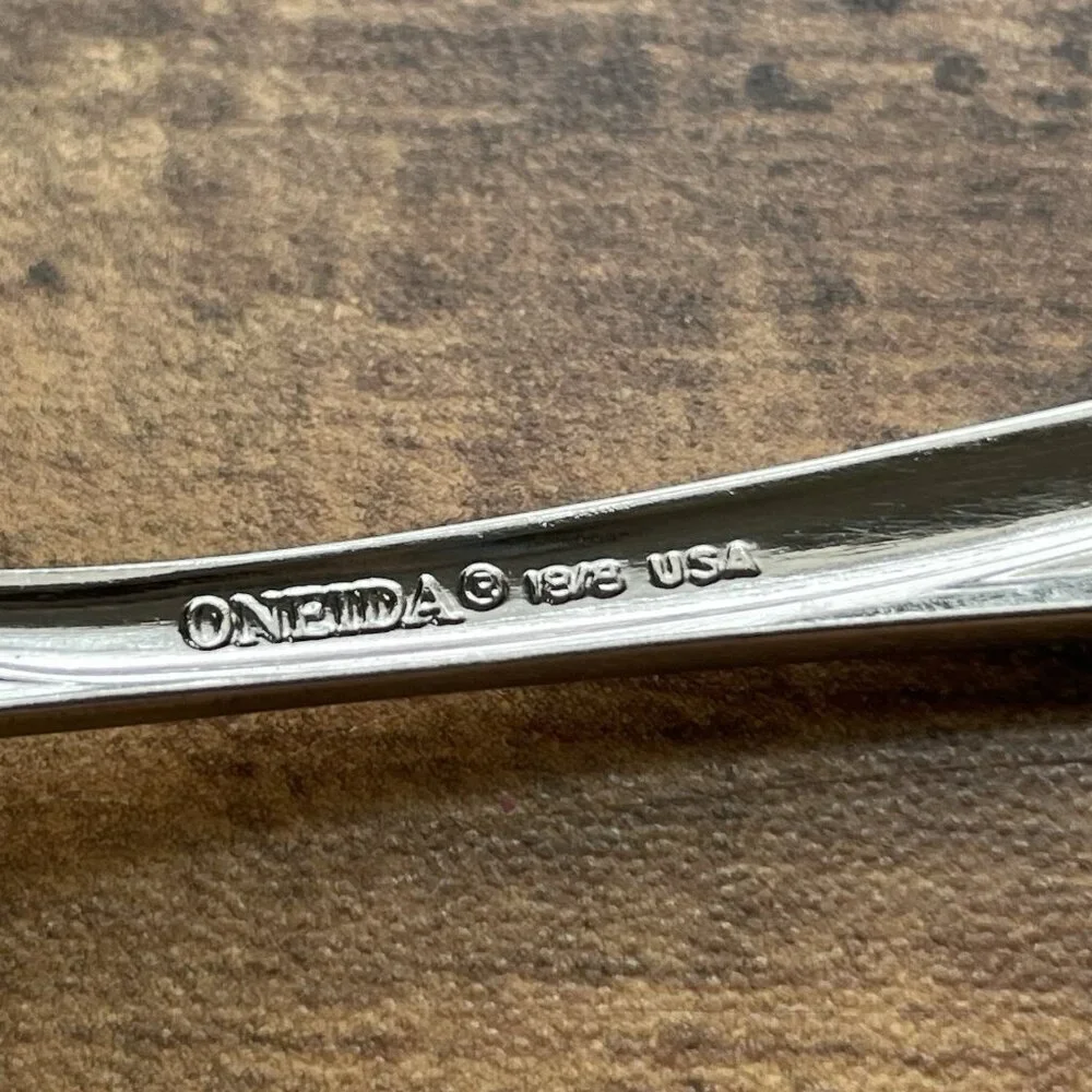 Oneida USA Flight Reliance Teasppons Spoons Set of 4 Stainless Steel USA Made